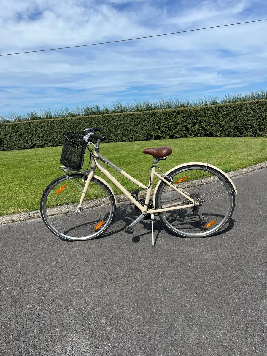 Trek Ladies Bike - Image 1