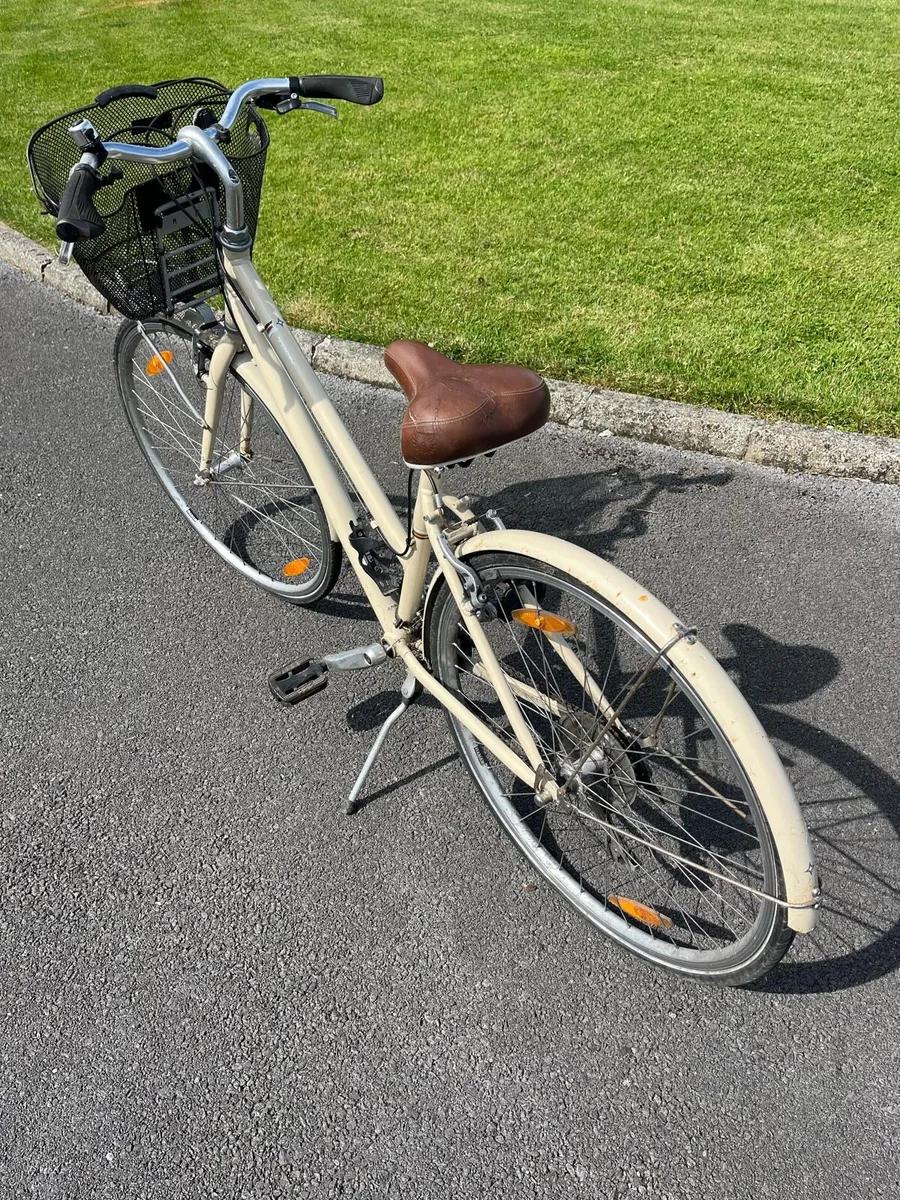Trek Ladies Bike - Image 2
