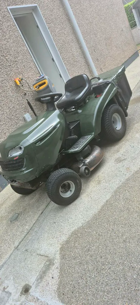 Ride on lawnmower updated photos  garden equipm - Image 1
