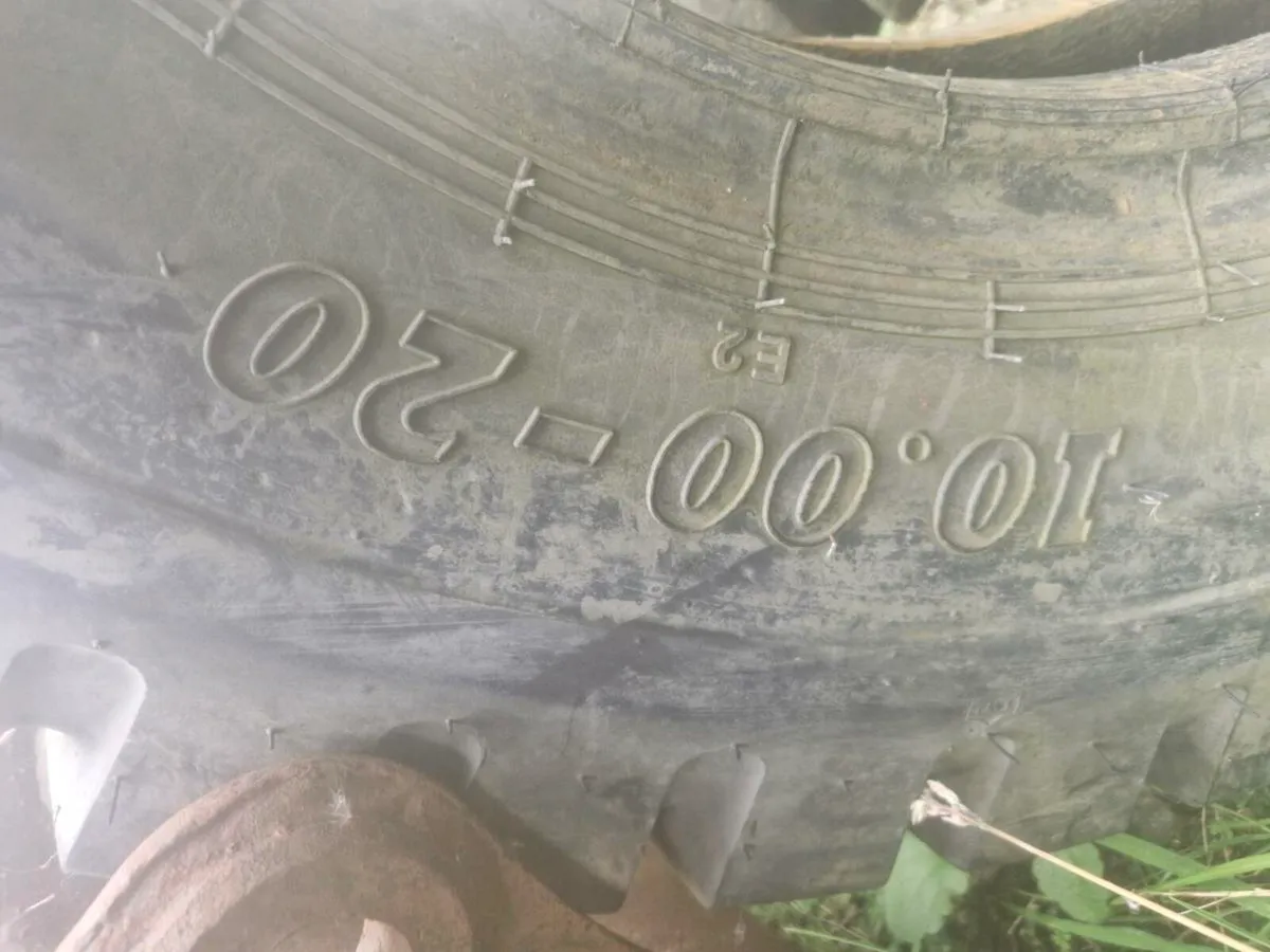 BKT Rubber Duck tyres + Spacers - Image 3