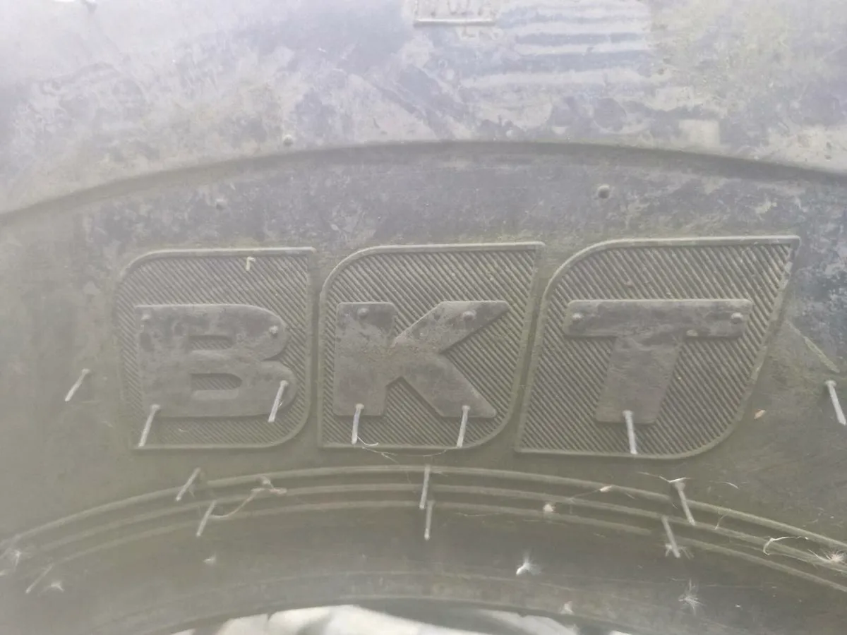 BKT Rubber Duck tyres + Spacers - Image 4
