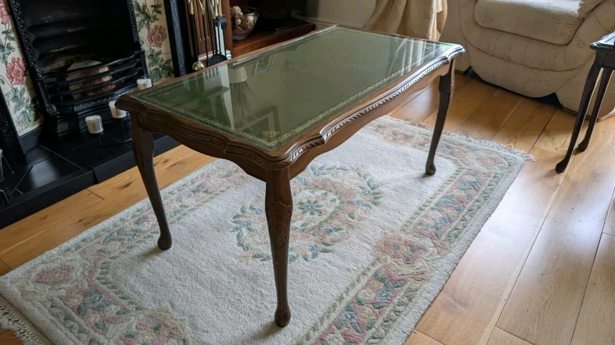 Coffee Table - In Very Good Condition - Image 3