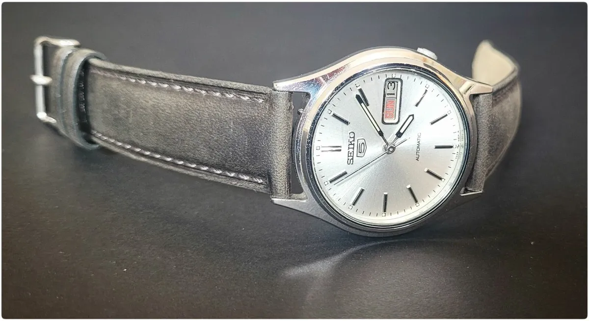 Vintage Seiko 5 - Image 4