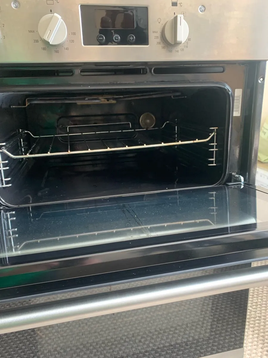 Hotpoint double oven - Image 2
