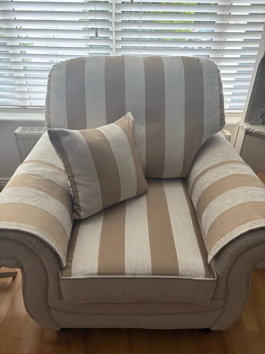 Sitting Room Suite 3 1 1 - Image 2