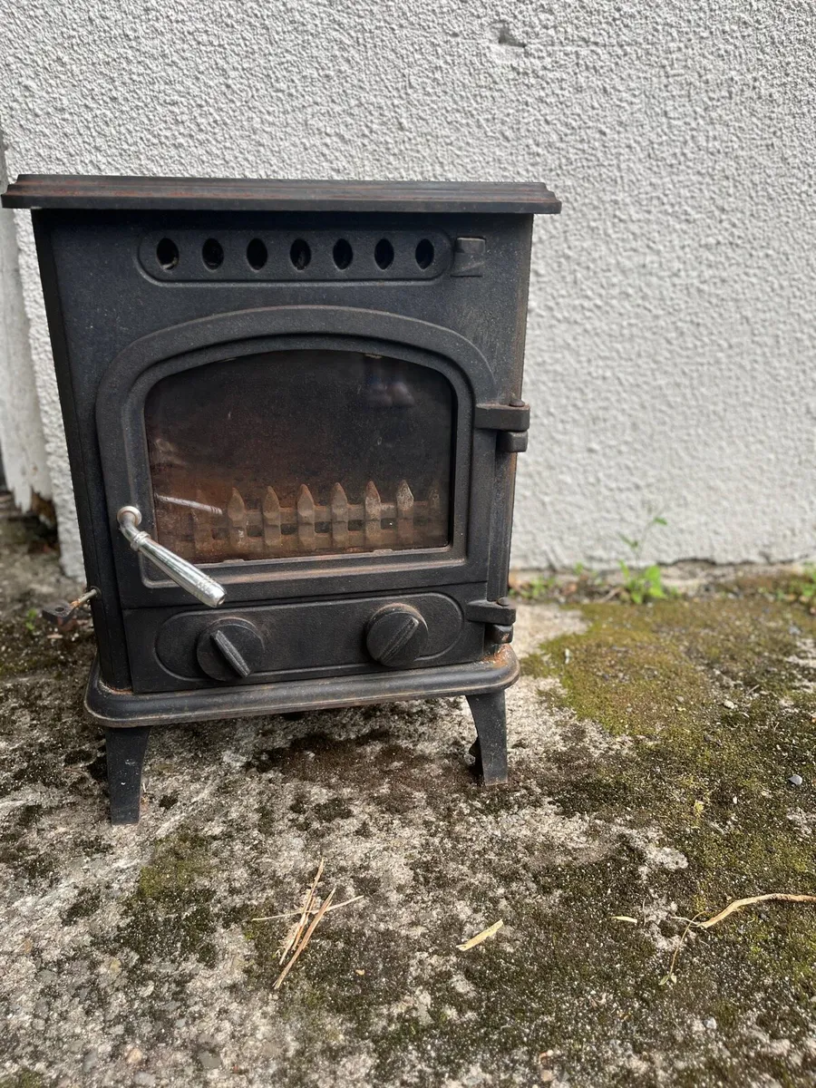 Solid fuel stove for sale - Image 2