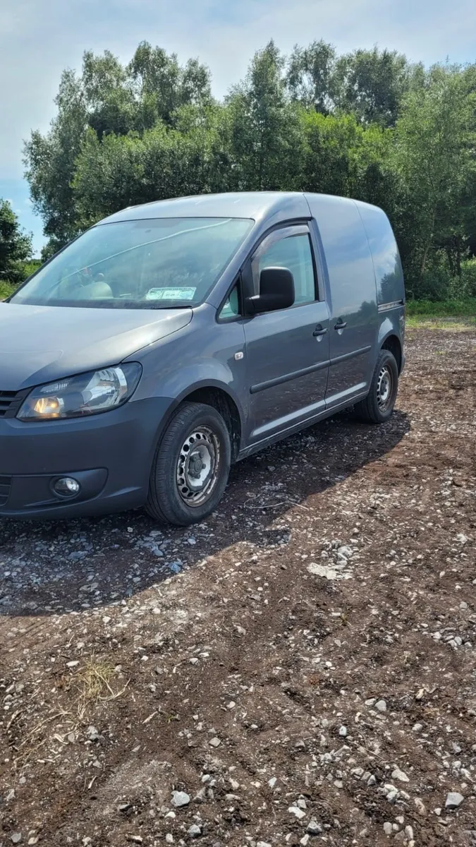 Volkswagen Caddy 2015 - Image 2