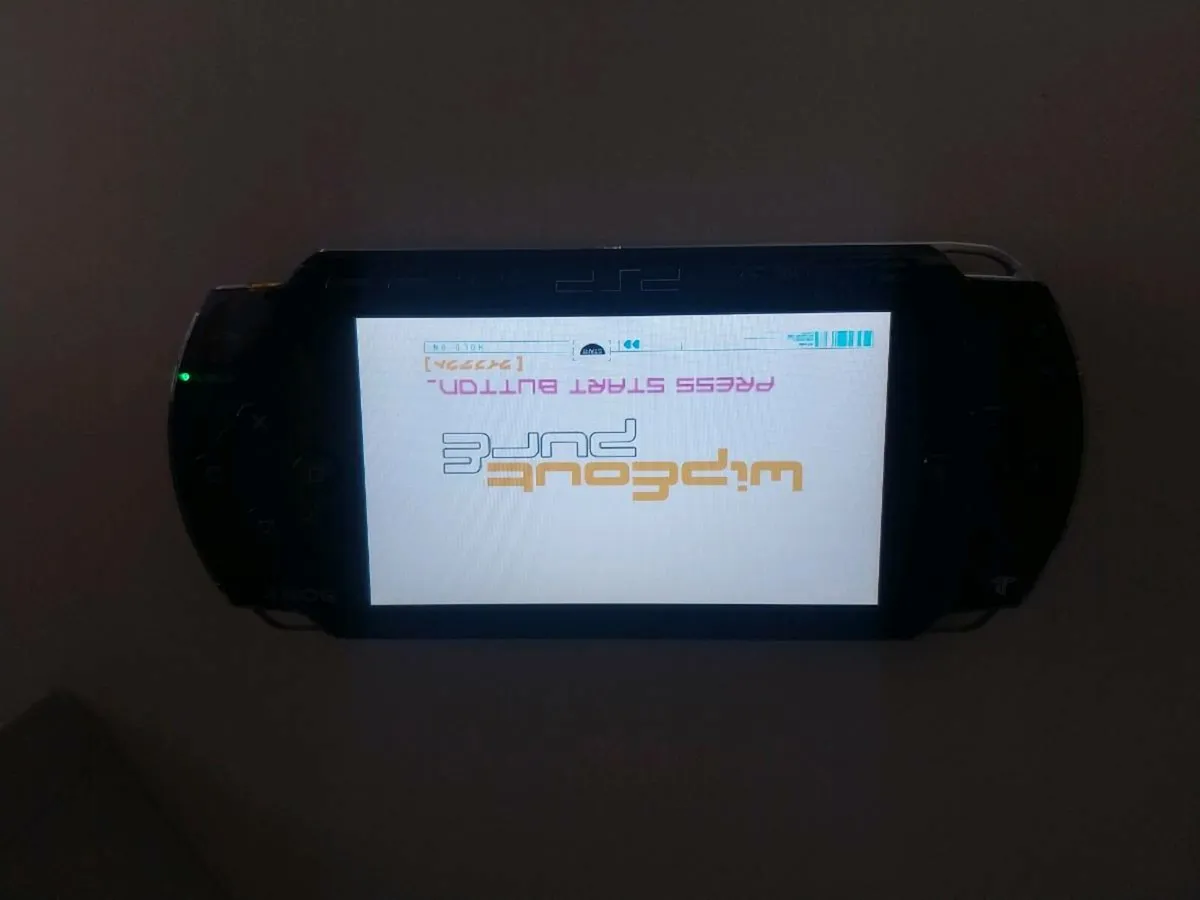 psp 1003  + games - Image 2