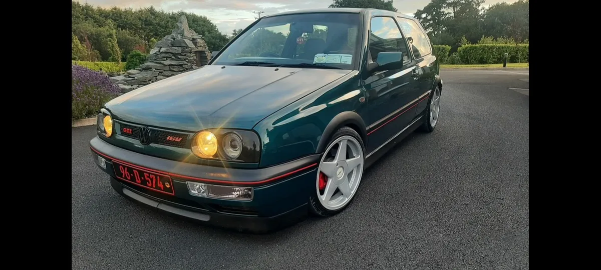 Volkswagen Golf 1996 - Image 1