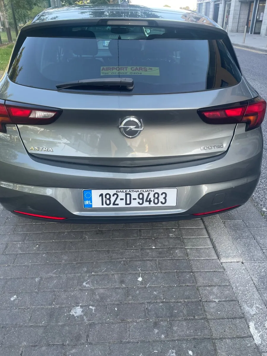 Opel Astra 2018 - Image 2