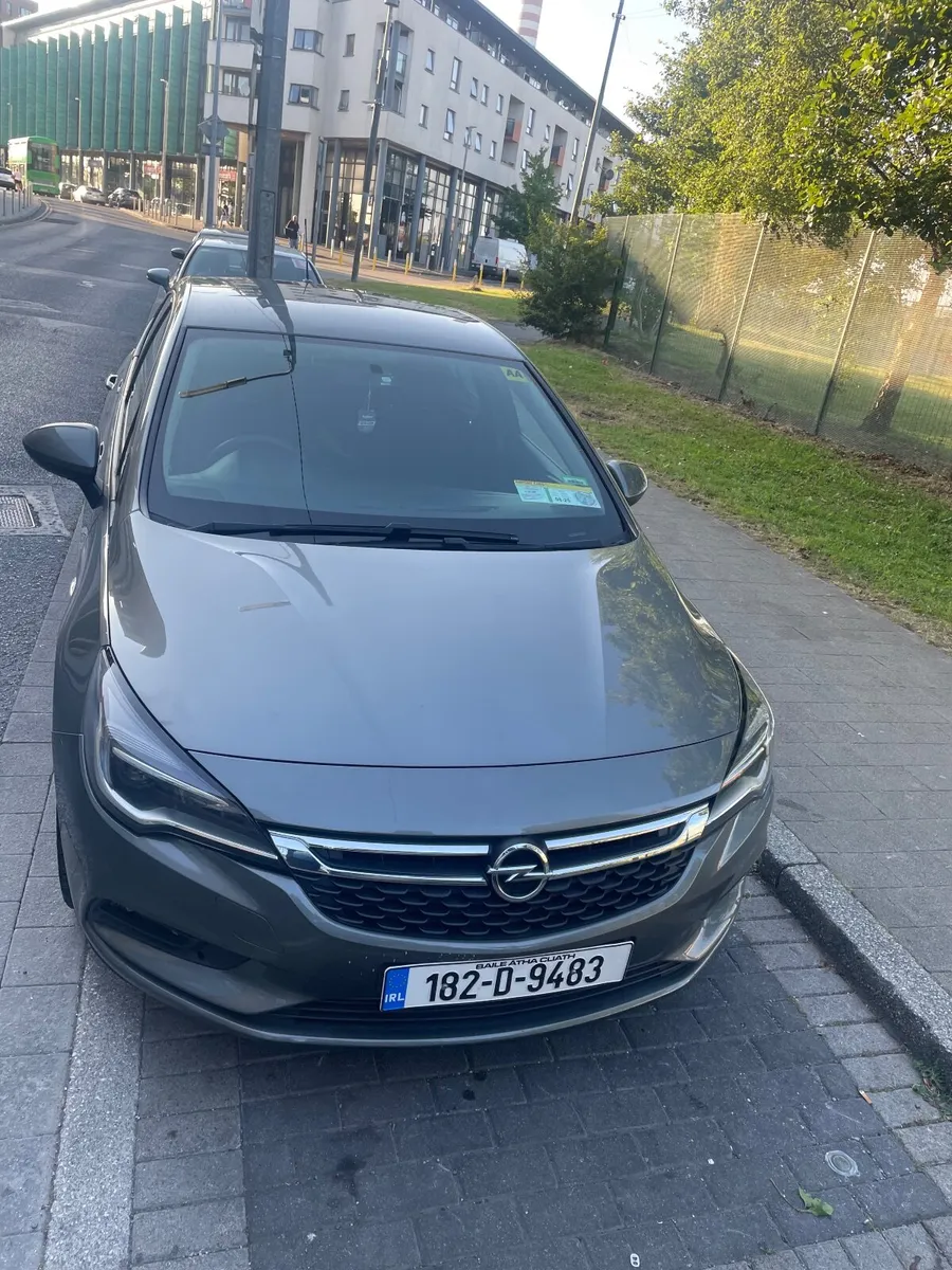Opel Astra 2018 - Image 1