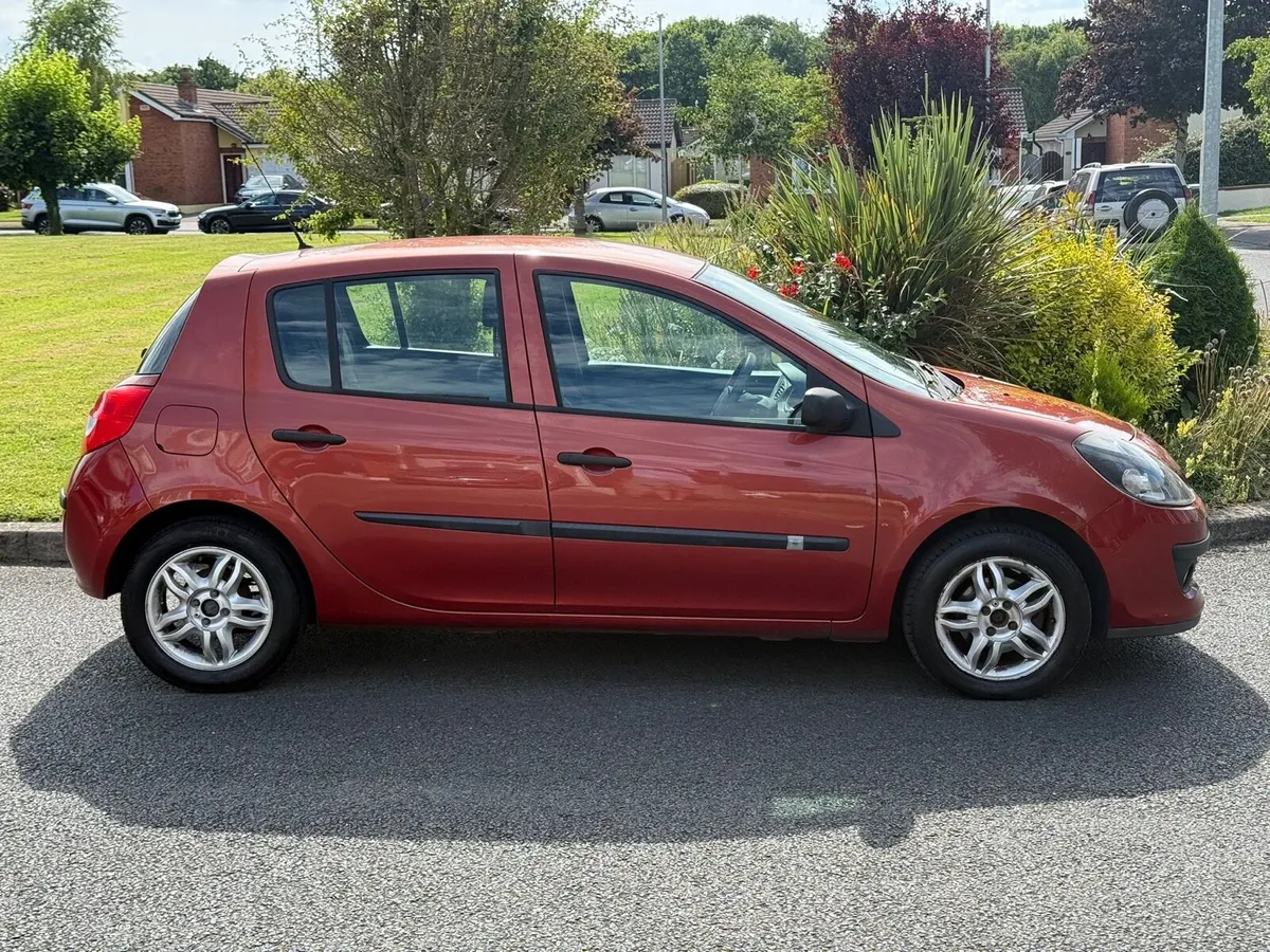 Renault Clio New NCT 04/26 - Image 2