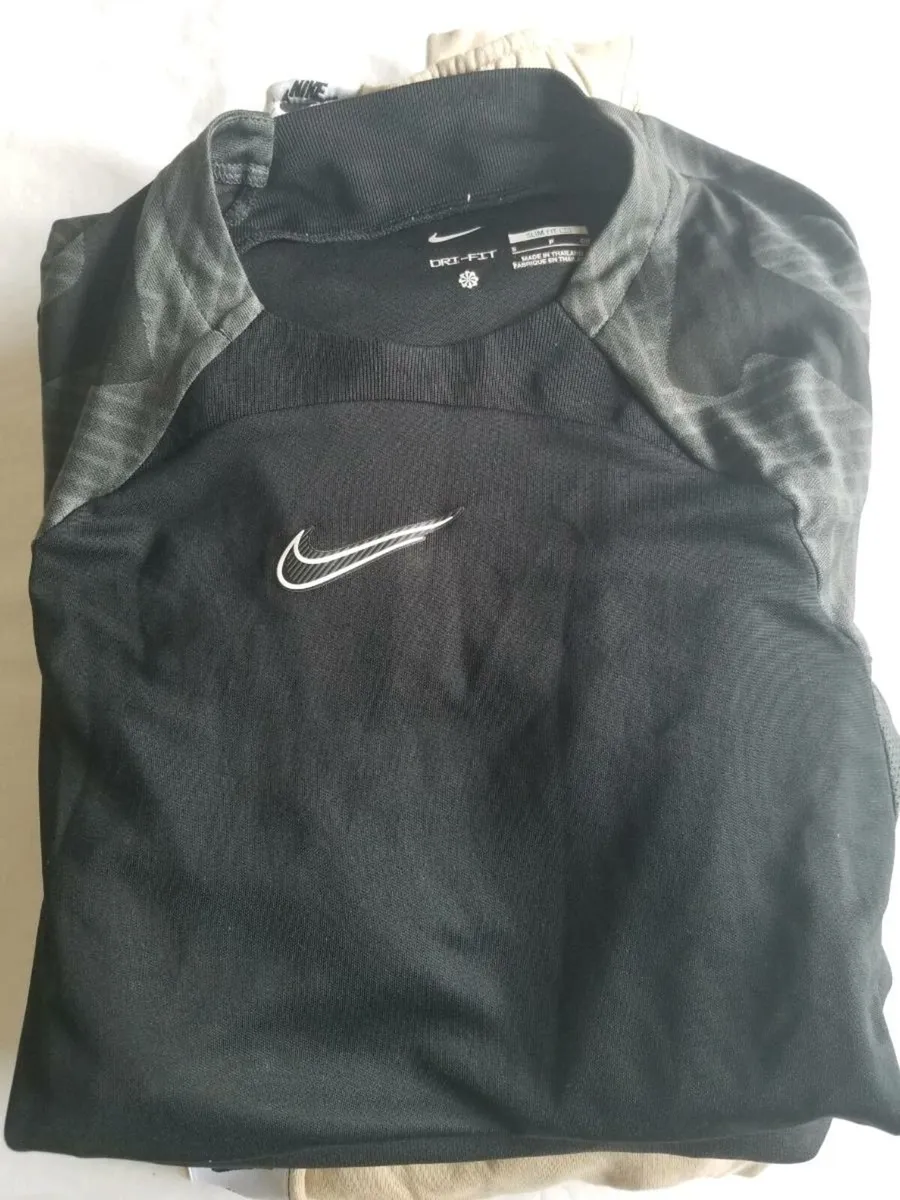 Designer clothing - Image 1