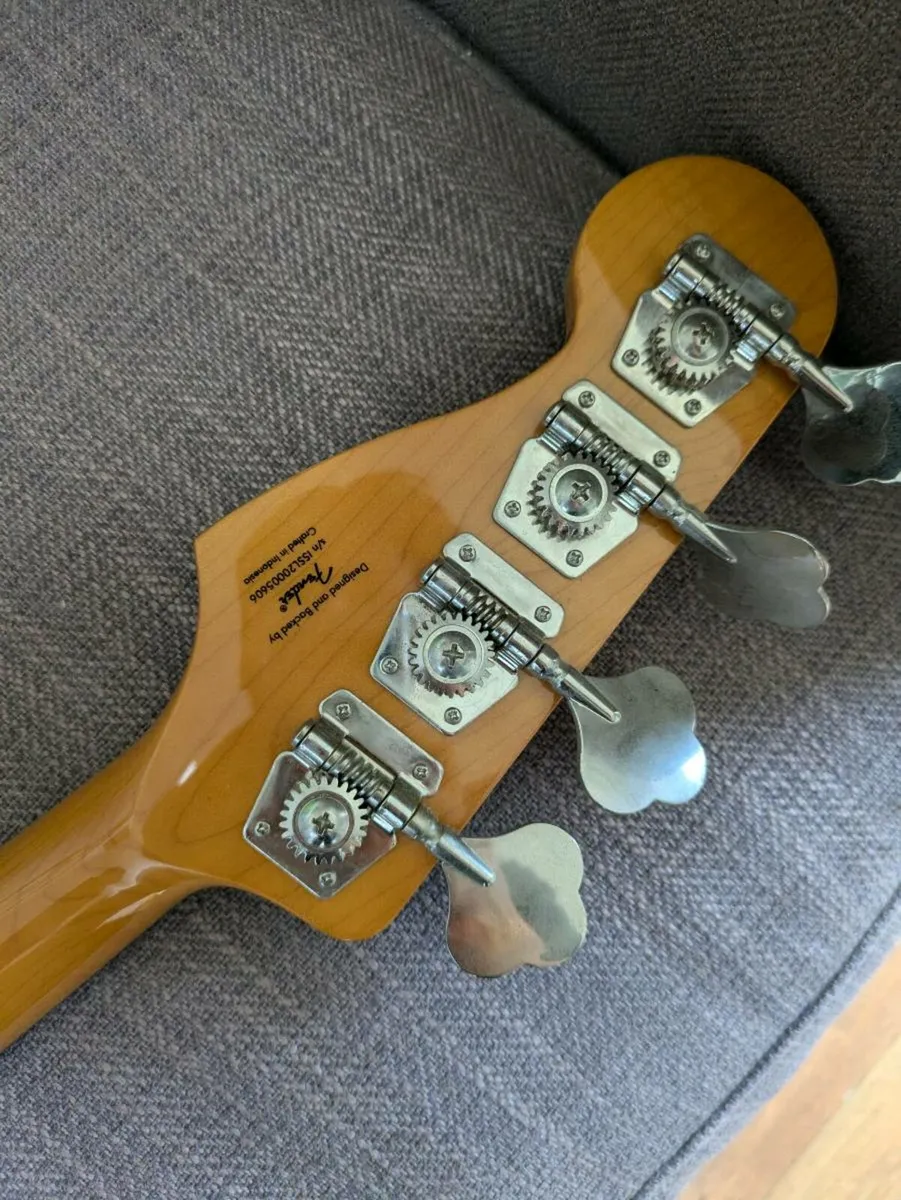Squier Jaguar Bass – PJ Pickups – Great Condition - Image 4