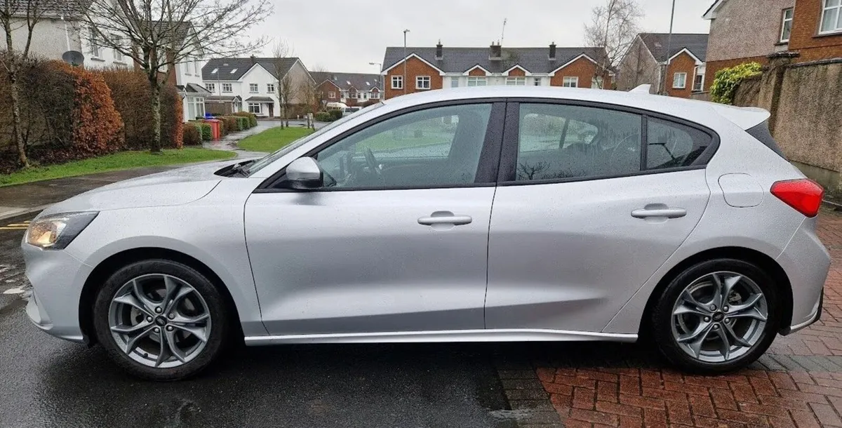 Ford Focus 2020 - Image 4