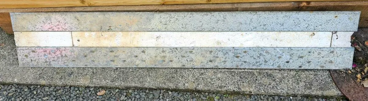 Steel Lintel 165cm long  28cm wide - Image 3