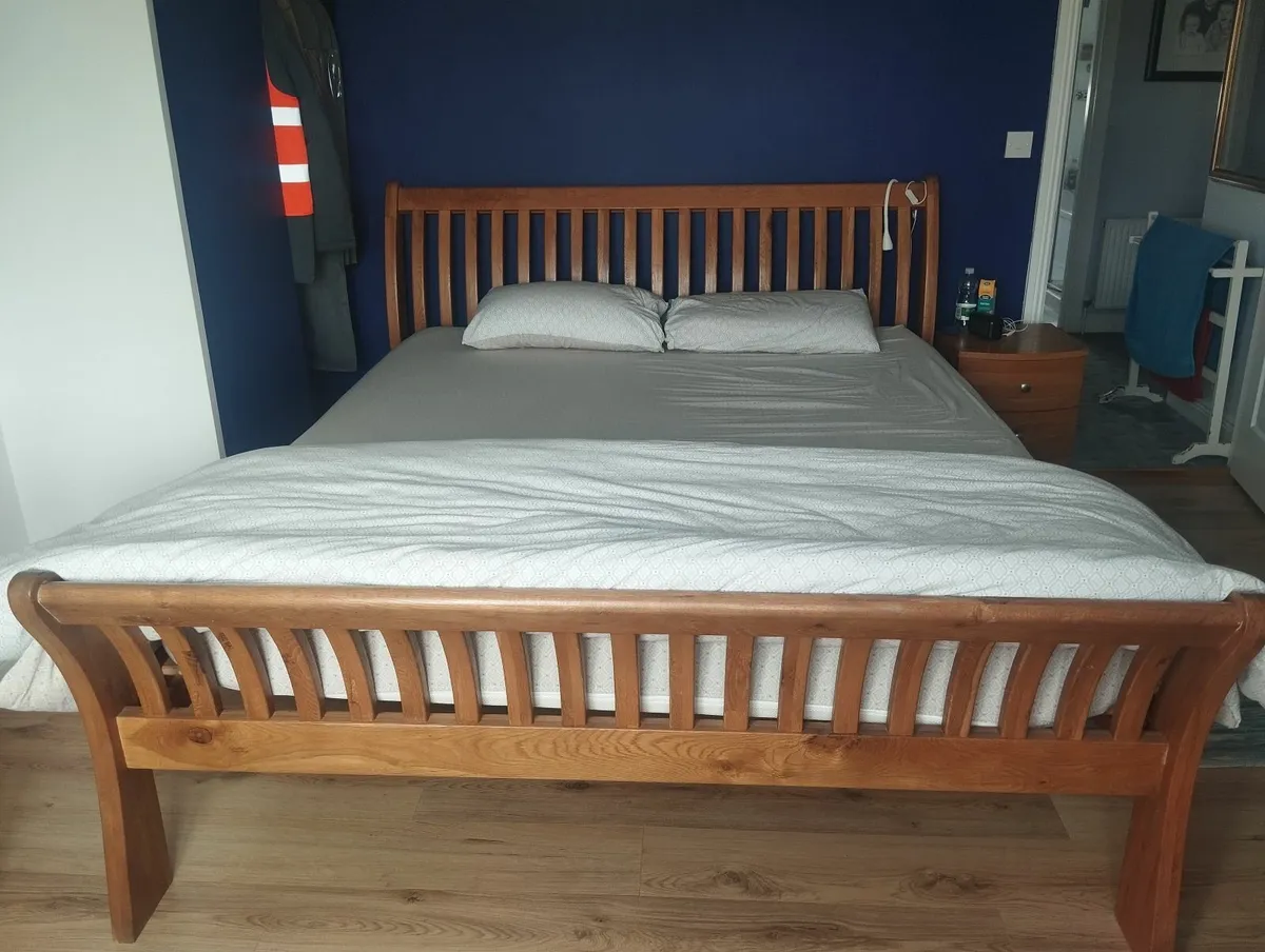 Super King Oak bed with mattress - Image 3