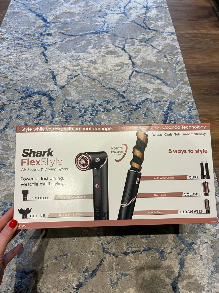 Shark flex style