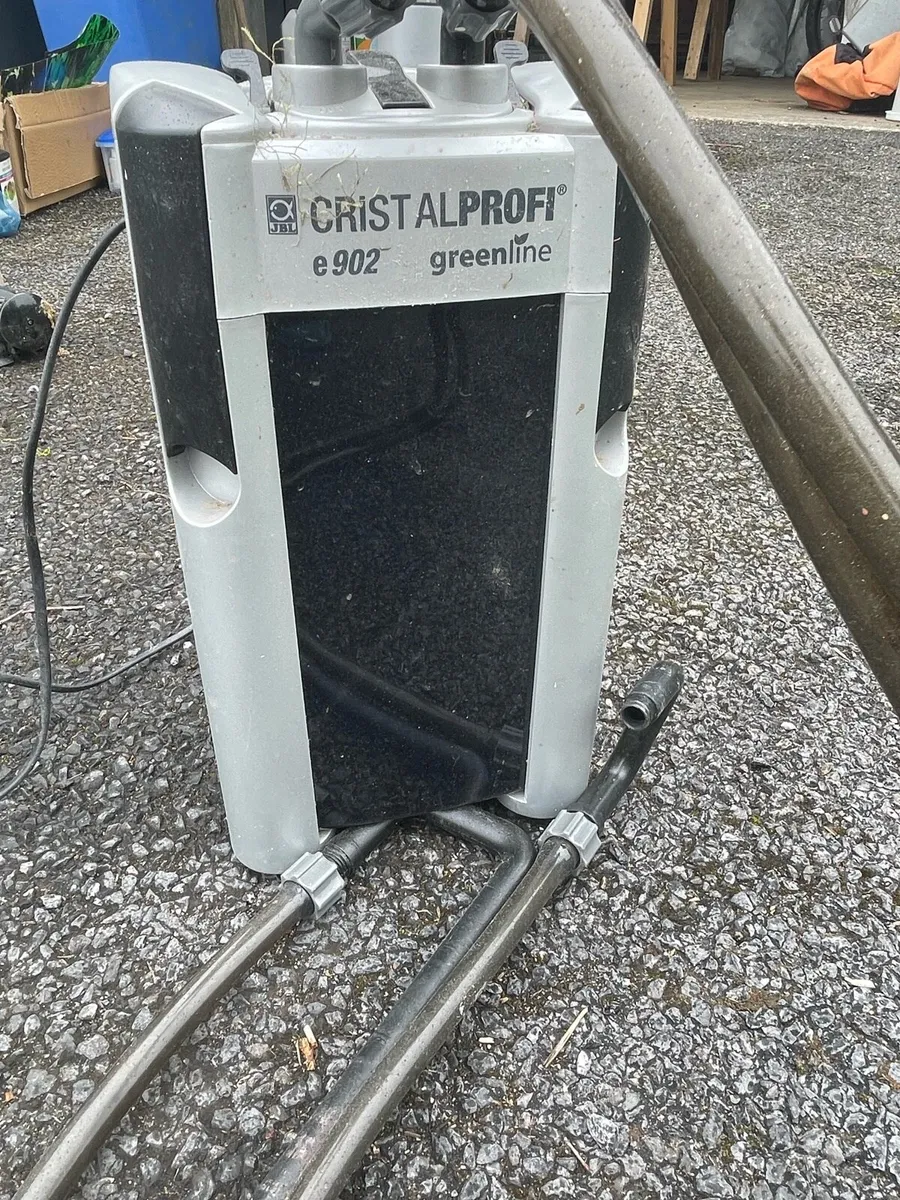 Fish Tank, Water Filtration System & Air Pump - Image 3