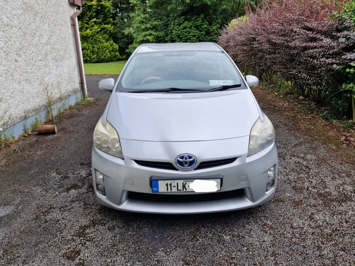 Toyota prius - Image 1