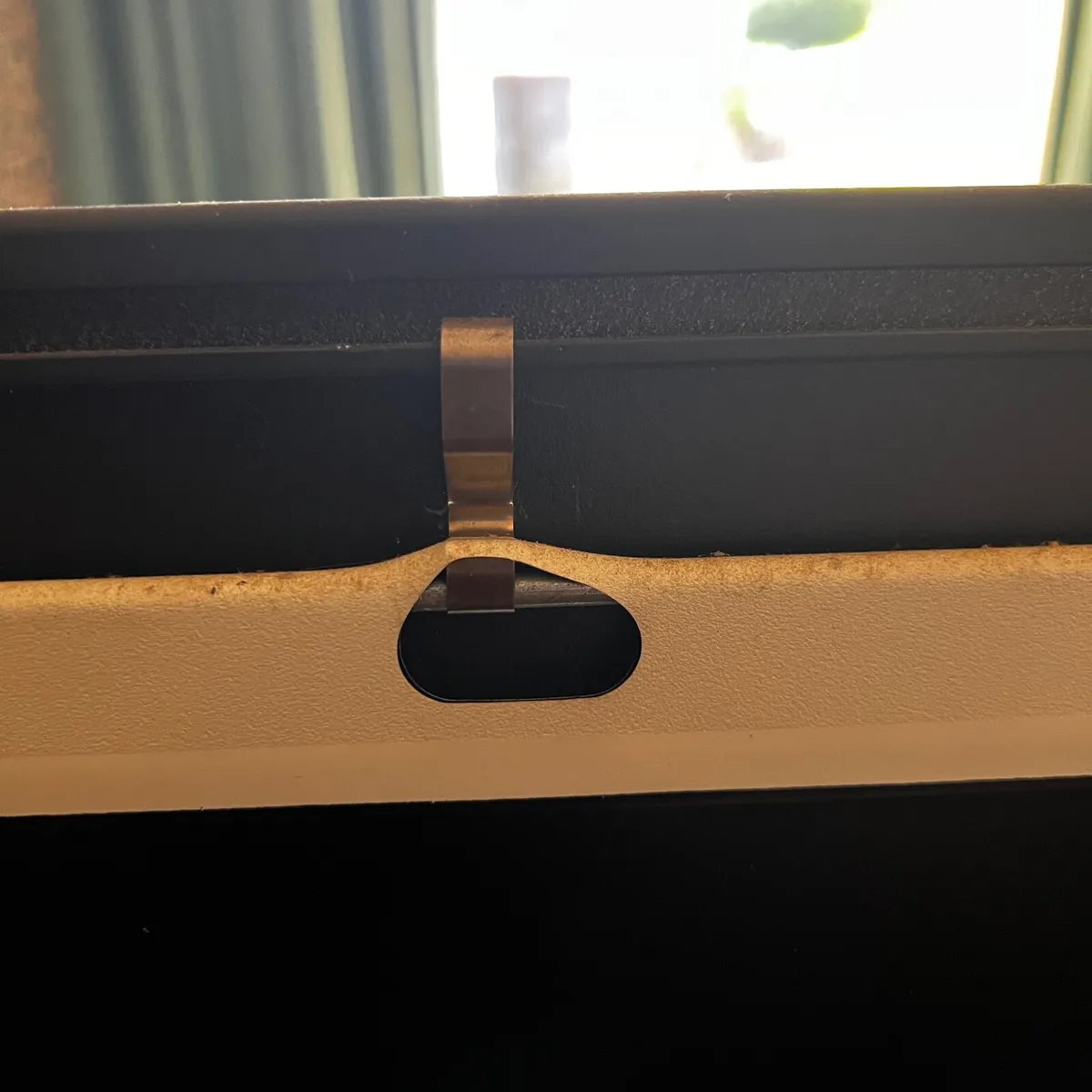 Projector Screen 90 inch Fixed Frame - Image 3