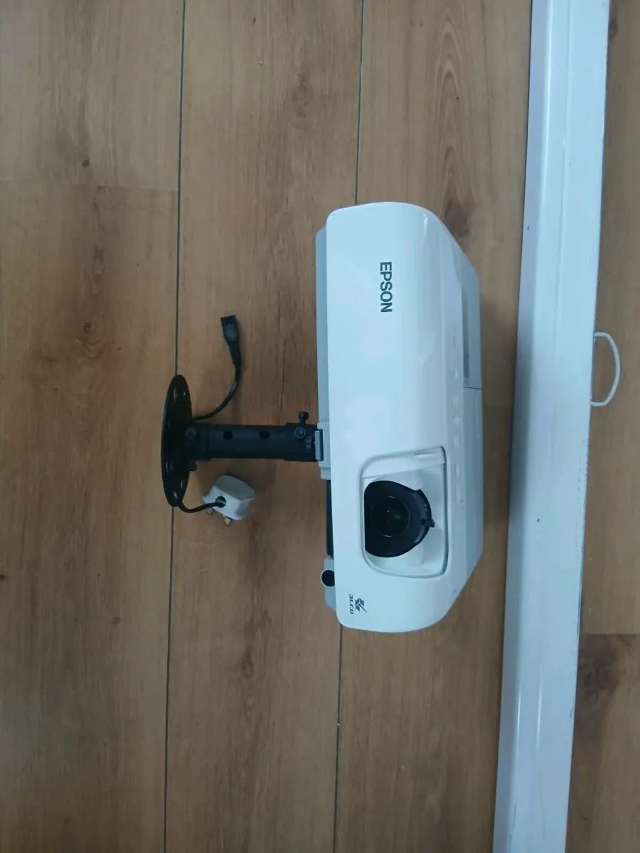 Screen projecter - Image 1