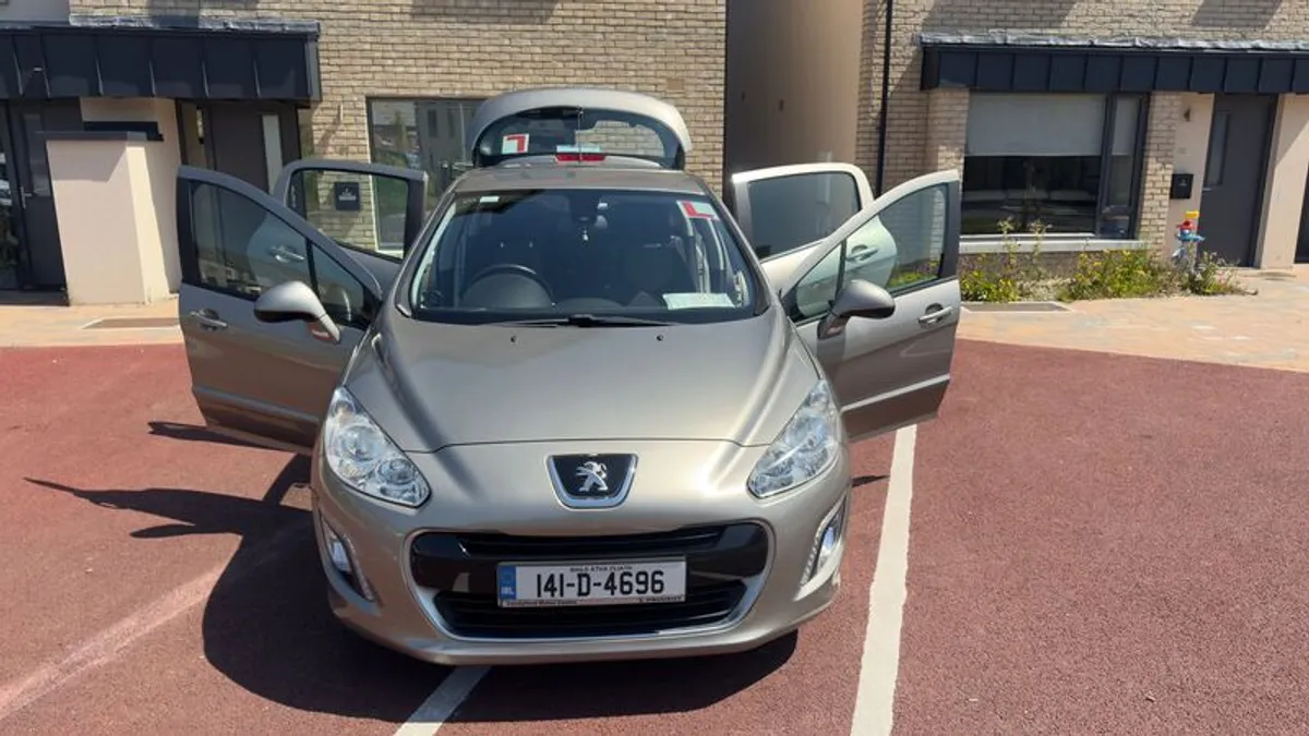 2014 Peugeot 308 - Image 1