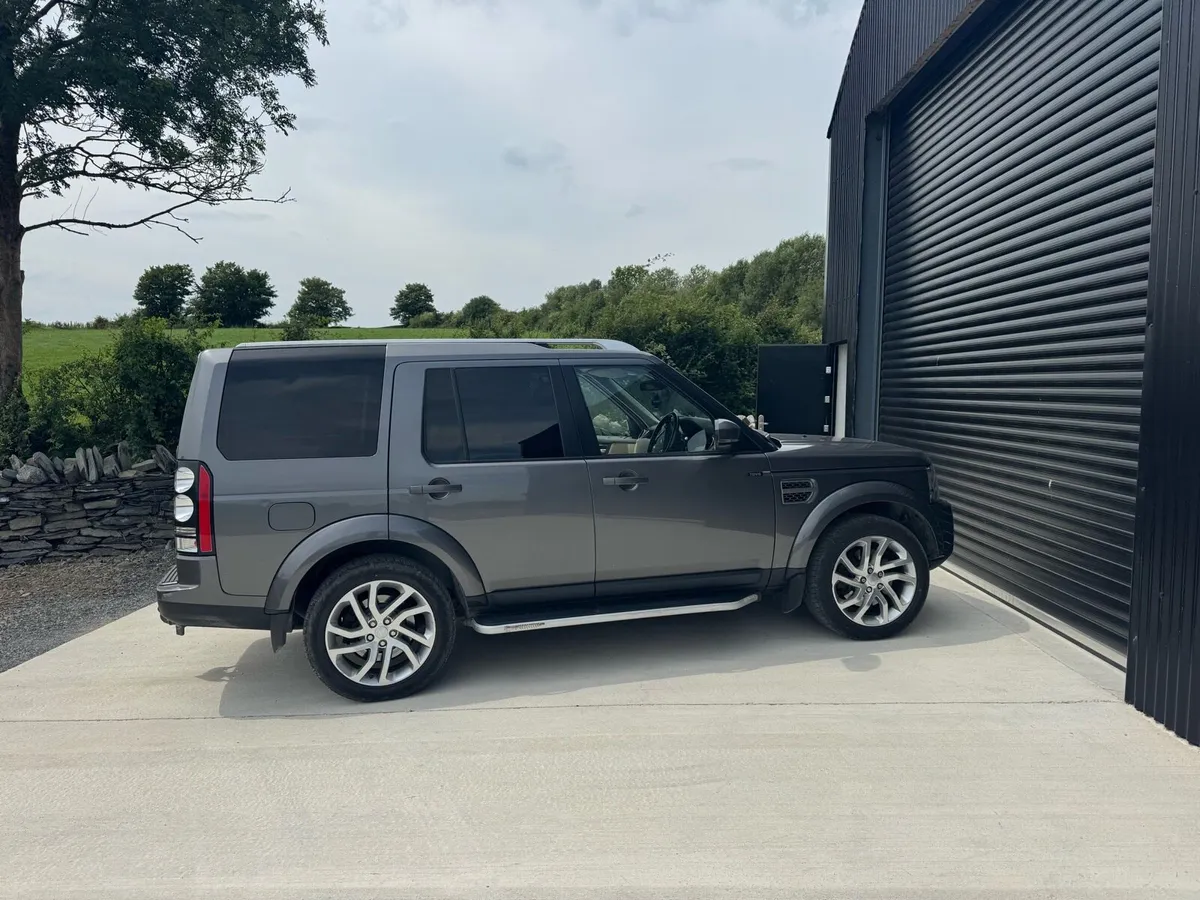 Land Rover Discovery - Image 1