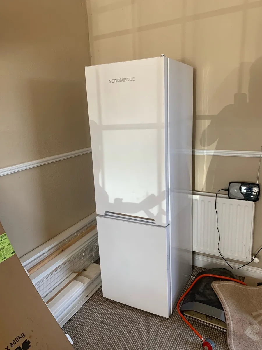 Nordmende fridge freezer - Image 1
