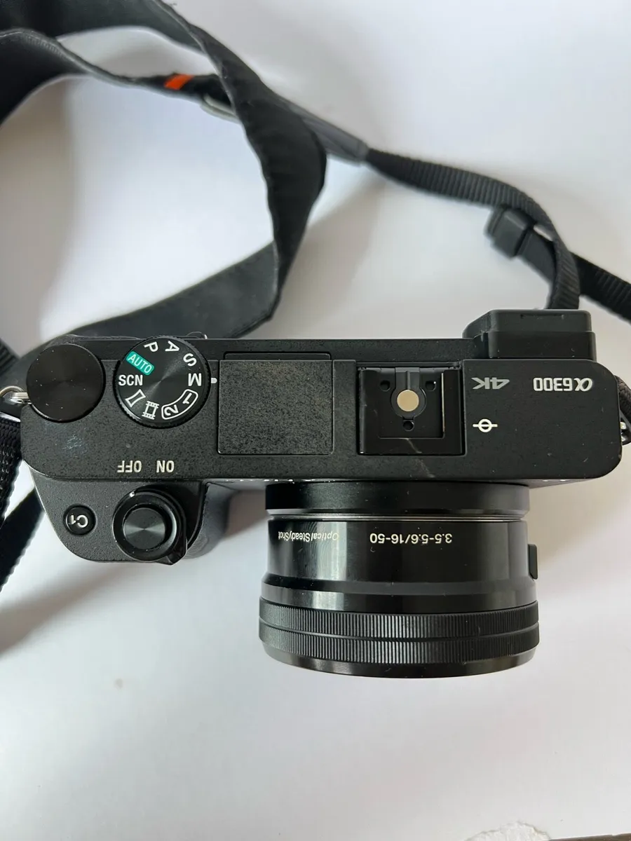 Sony Alpha 6300 - Image 2