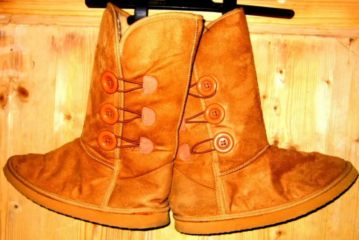 BNWT Ladies Boots - Image 3