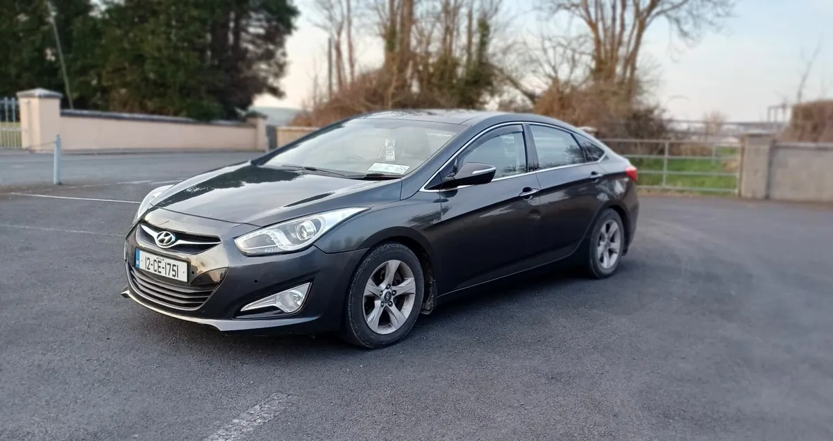 Hyundai i40 2012 - Image 2