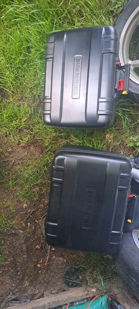 Bmw panniers with racks full set