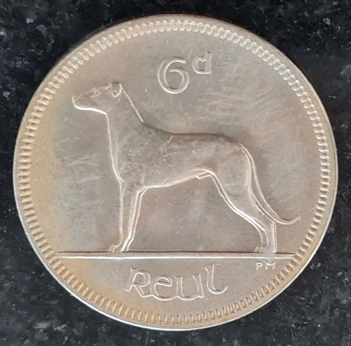 Unc 1968 Ireland 6d Six Pence coin - Image 1