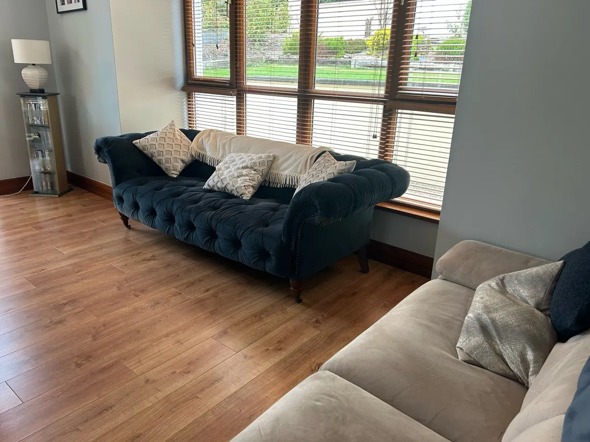 Crawford 4 seat sofa delivery €100 south east only - Image 1