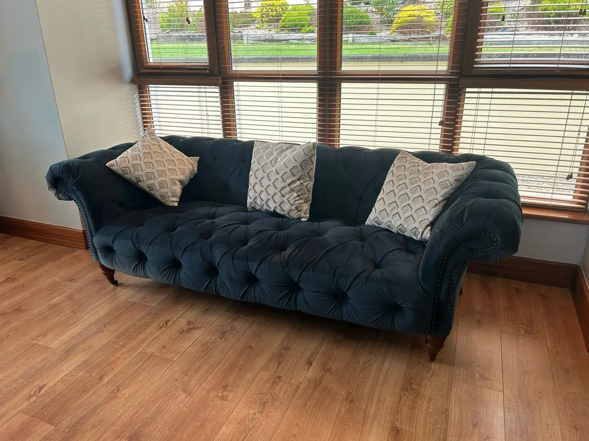 Crawford 4 seat sofa delivery €100 south east only - Image 3