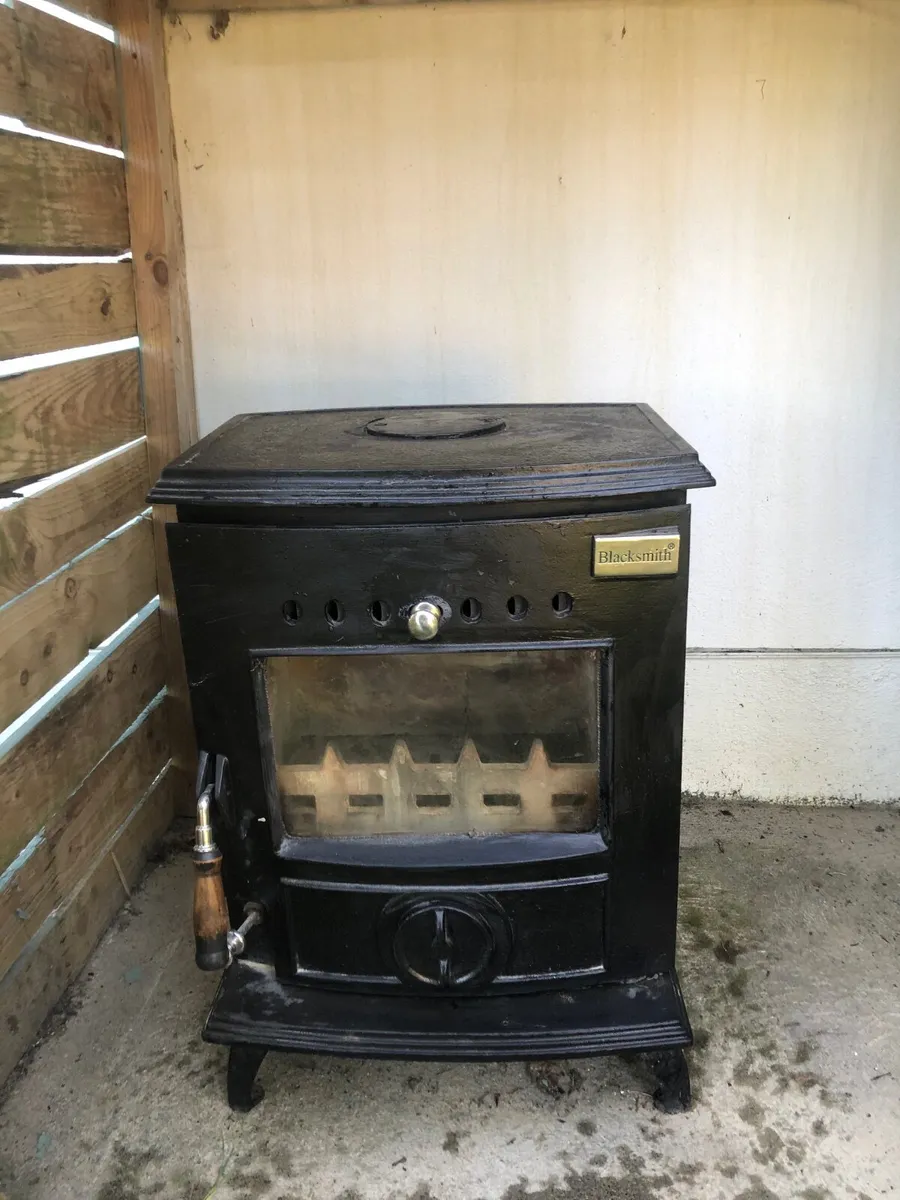 Stove - Image 1