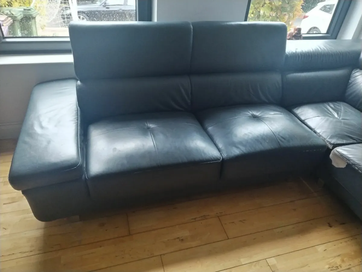 Corner Couch - Image 3