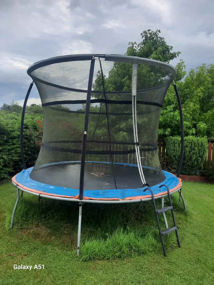 Trampoline - Image 2