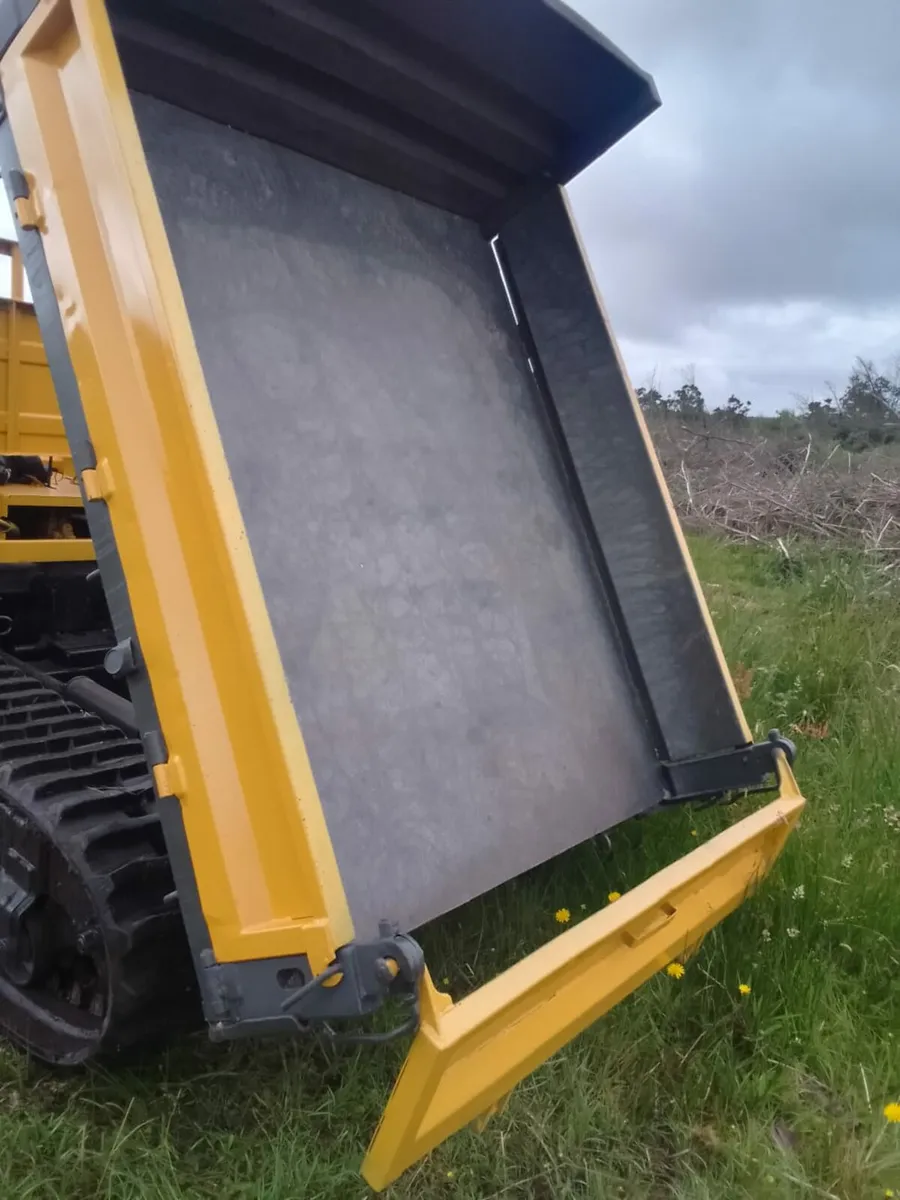Komatsu Track Dumper - Image 3