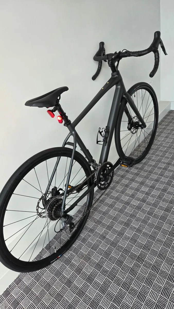 Trek Domane road bike NEW - Image 4