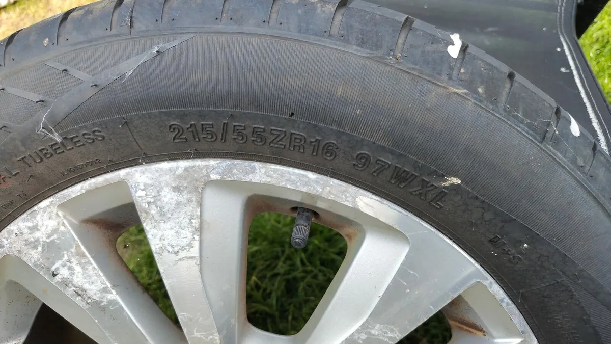 Vw passat b6 1.6tdi parts - Image 3