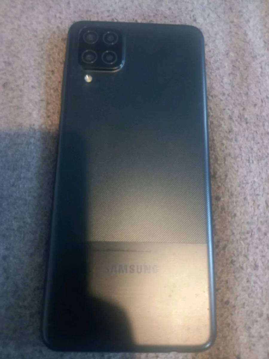 Phone - Image 1