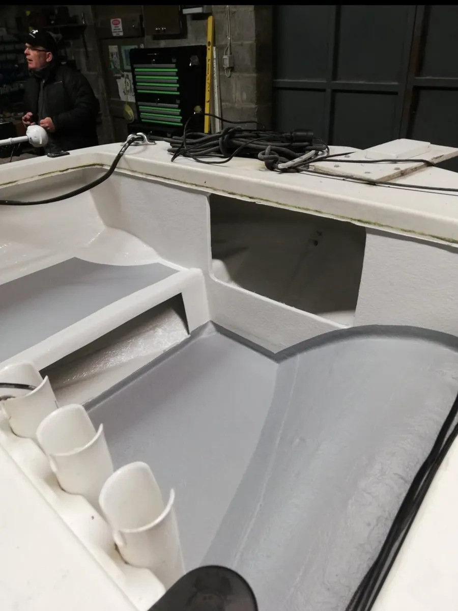 Dory sea hog, 30hp 4 stroke and trailer - Image 2