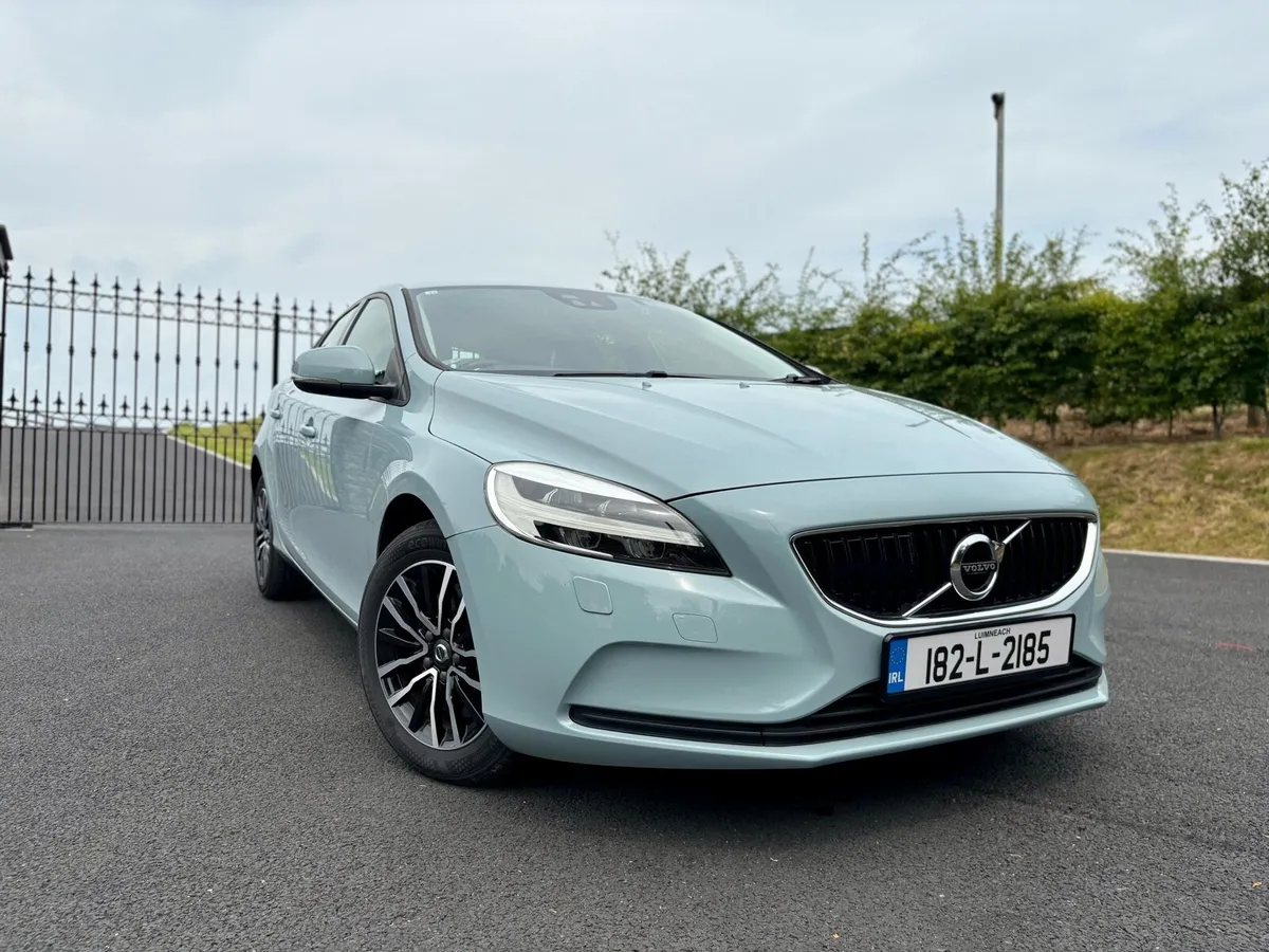 VOLVO V40 T3 1.5 NAVI Geartronic 2018 - Image 1