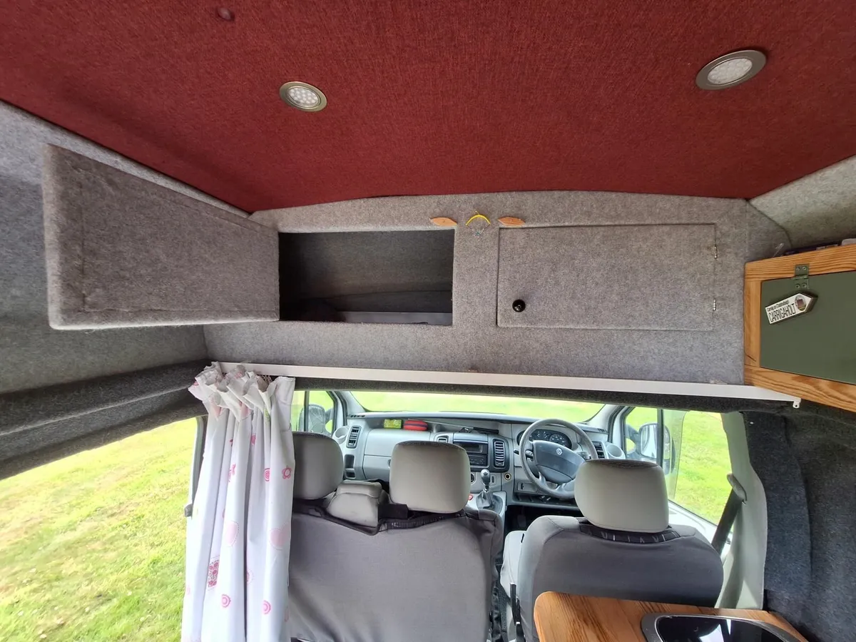 Renault Trafic Campervan - Image 3