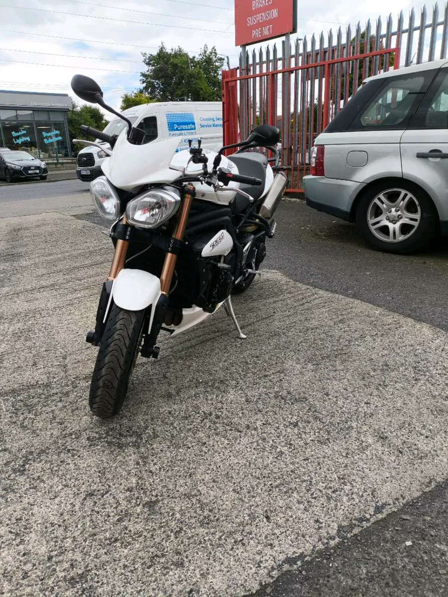 Triumph Speed triple 1050 - Image 4
