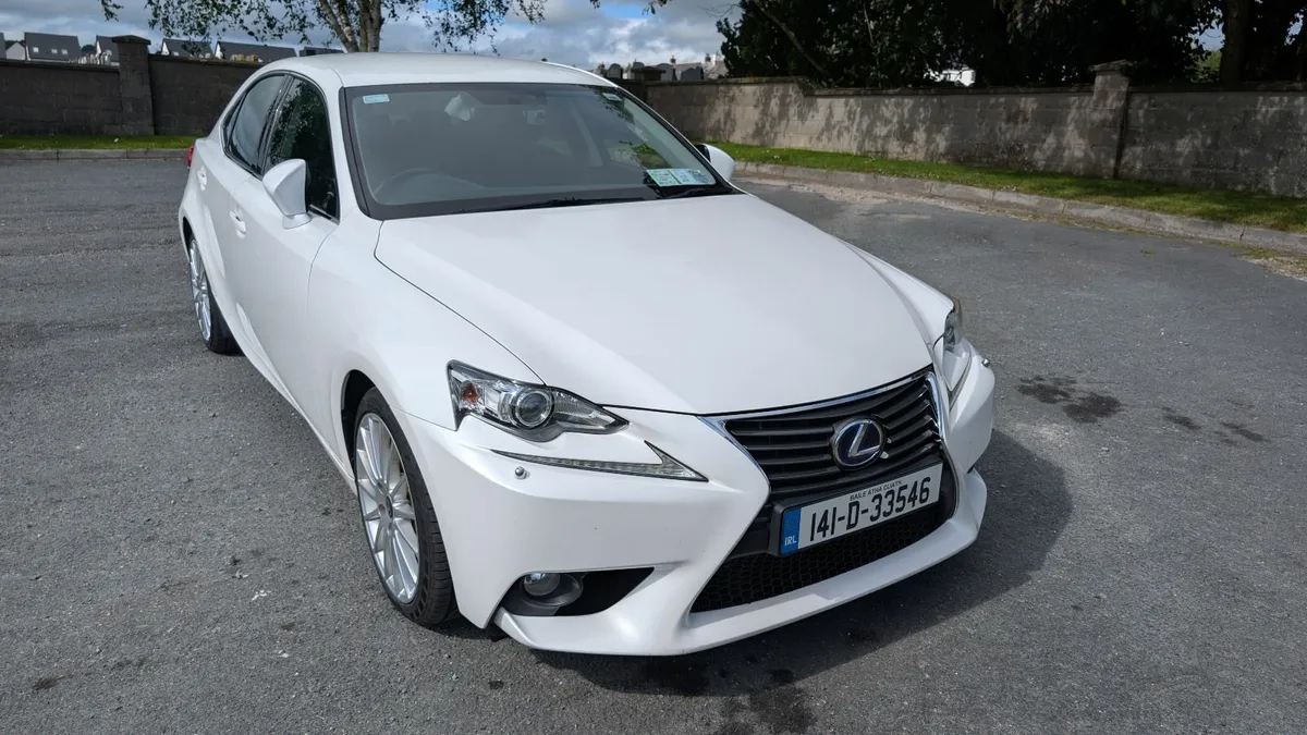 Lexus IS 2014 - Image 1