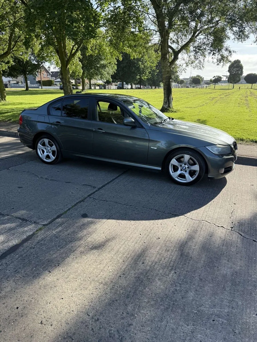 BMW - Image 2