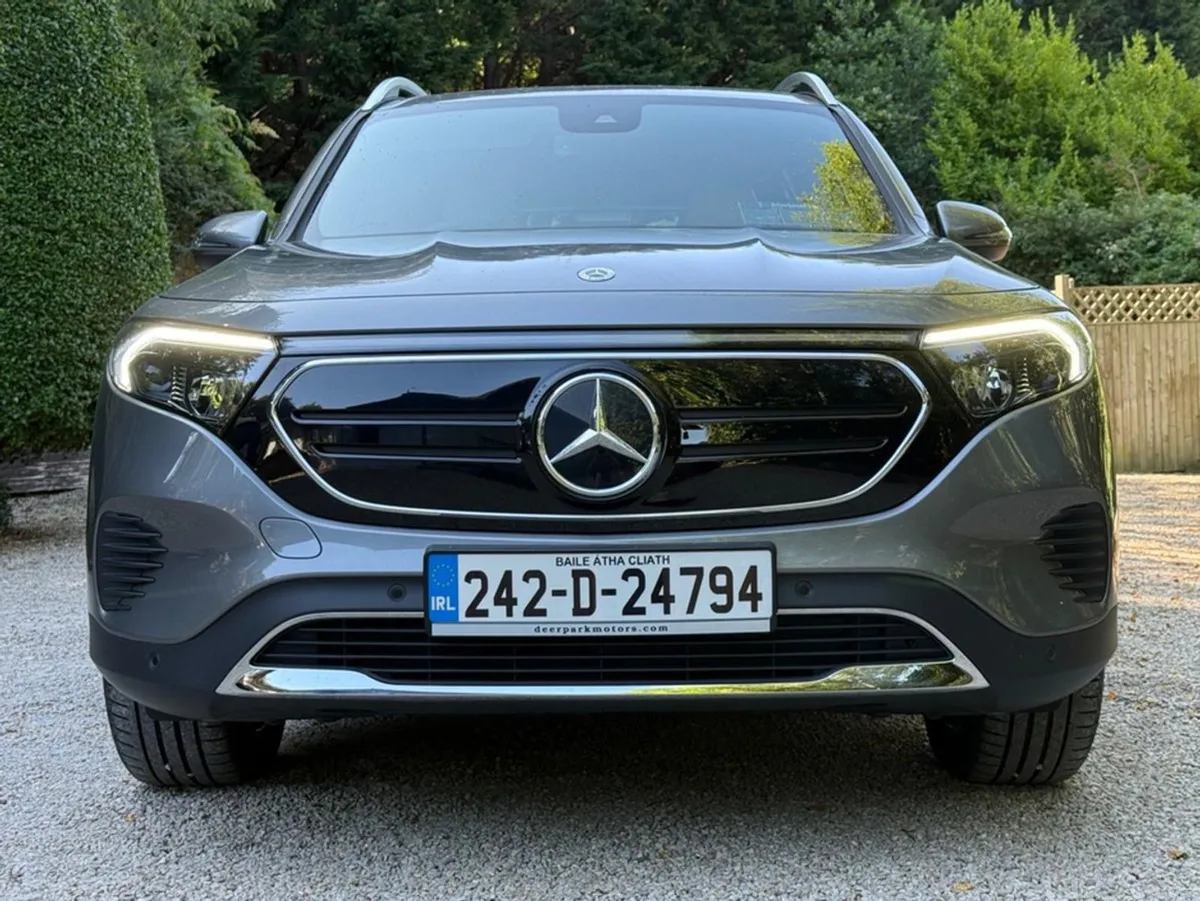 Mercedes-Benz EQB 300 4 Matic Progressive 7 Seat - Image 4